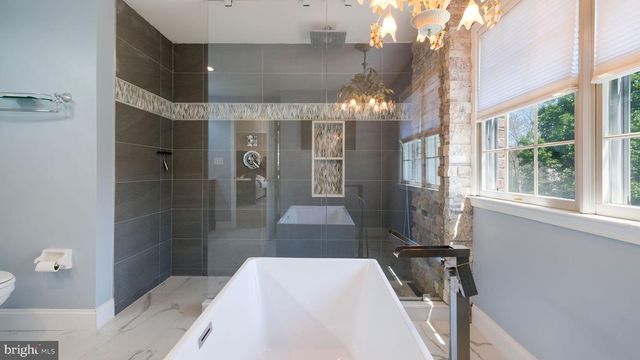 4710 FROST LN, Doylestown, PA 18902