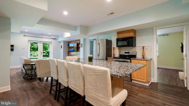 4710 FROST LN, Doylestown, PA 18902