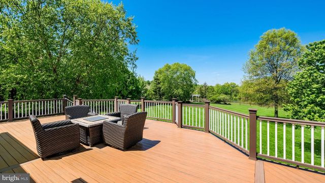 4710 FROST LN, Doylestown, PA 18902