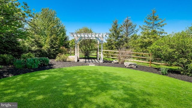4710 FROST LN, Doylestown, PA 18902