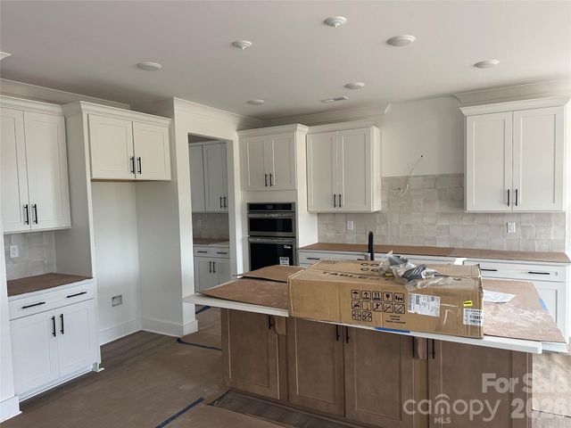 2265 Tabor Road, Sherrills Ford, NC 28673