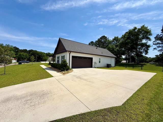 101 Halls Creek Lane, Dothan, AL 36301