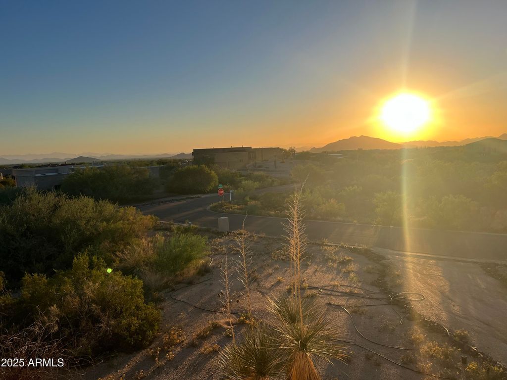 11006 E Santa Fe Trail, Scottsdale, AZ 85262