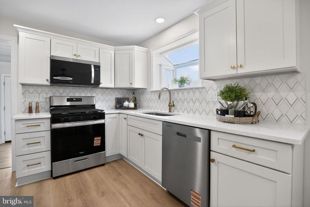 2954 GARWOOD RD, Sicklerville, NJ 08081