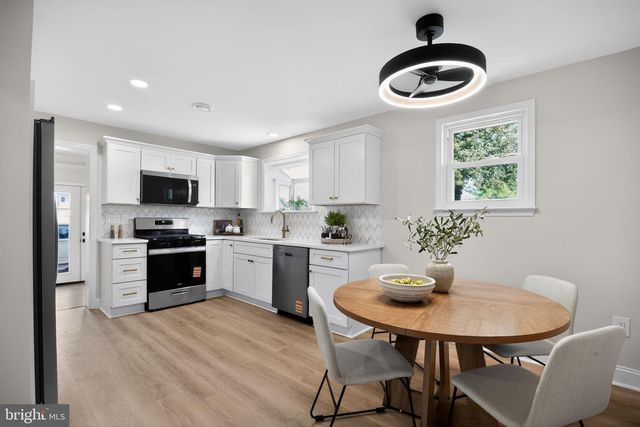 2954 GARWOOD RD, Sicklerville, NJ 08081