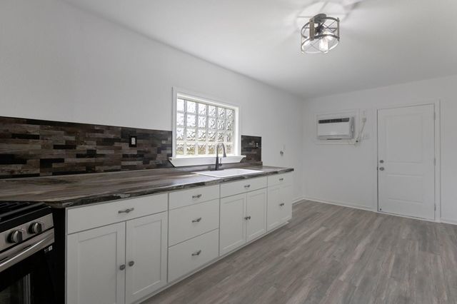 639 Manor Street, Houston, TX 77015