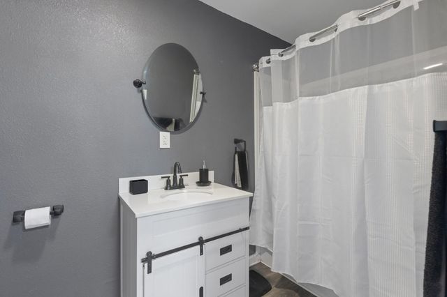 639 Manor Street, Houston, TX 77015