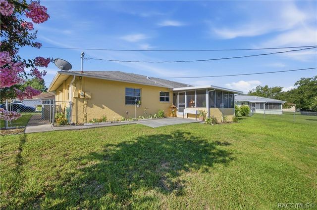 671 W Buttonbush Drive, Beverly Hills, FL 34465
