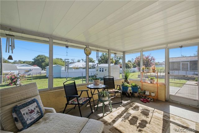671 W Buttonbush Drive, Beverly Hills, FL 34465