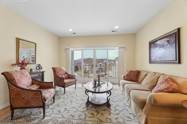 7408 Warrens Way, Wanaque Boro, NJ 07465