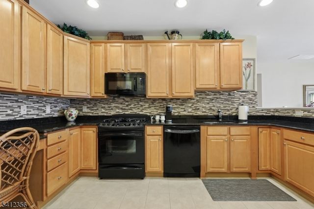 7408 Warrens Way, Wanaque Boro, NJ 07465