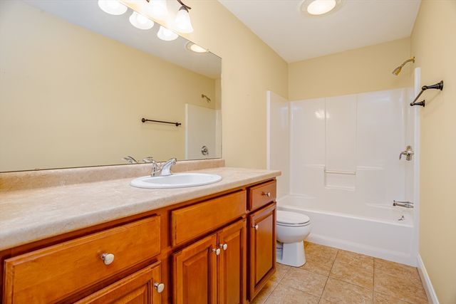 600 Red Tail Way 600, Lancaster, MA 01523