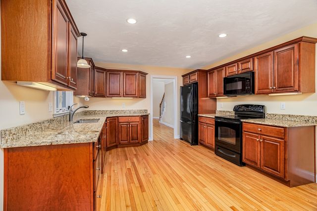 600 Red Tail Way 600, Lancaster, MA 01523