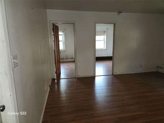 32 Yonkers Ave, Yonkers, NY 10701