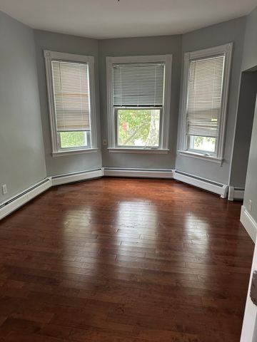 244 Chelsea Street 3, Boston, MA 02128