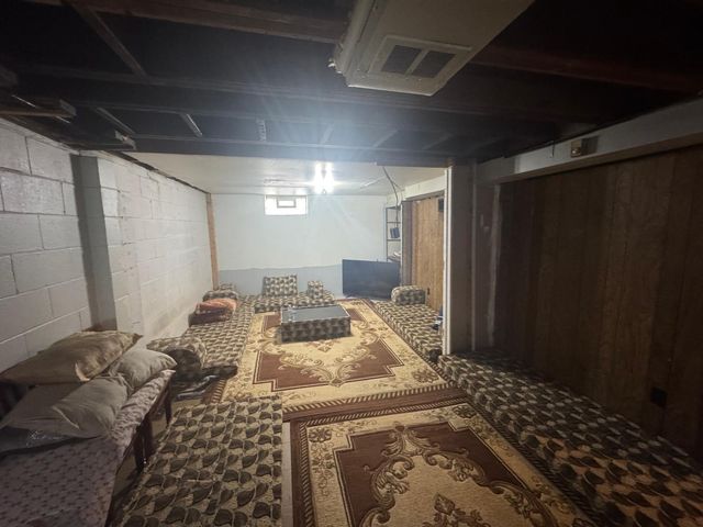 6388 NW Montrose Street NW, Detroit, MI 48228