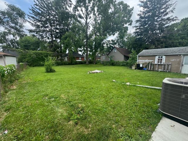 6388 NW Montrose Street NW, Detroit, MI 48228