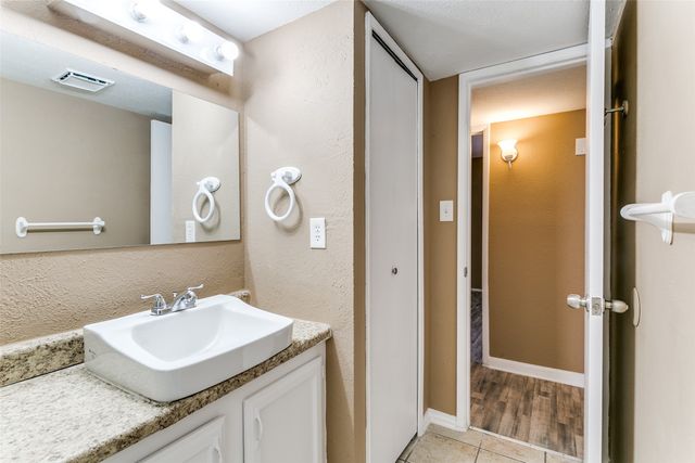 Address unavailable.