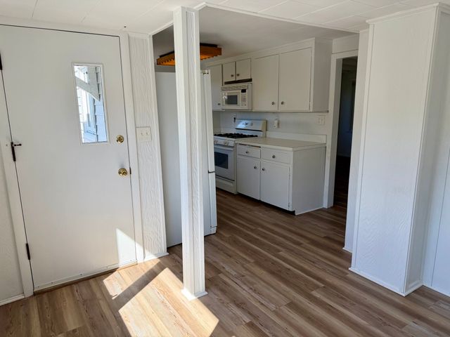 175 Spring St 1, Hull, MA 02045