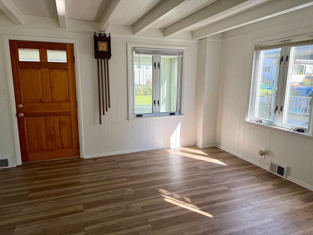 175 Spring St 1, Hull, MA 02045