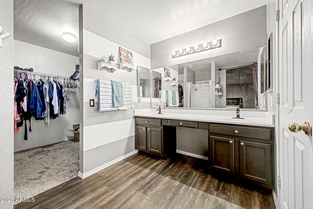 1073 S 239TH Drive, Buckeye, AZ 85326