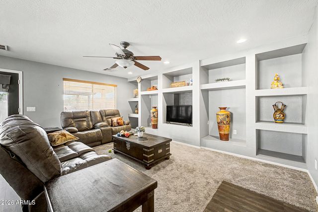 1073 S 239TH Drive, Buckeye, AZ 85326