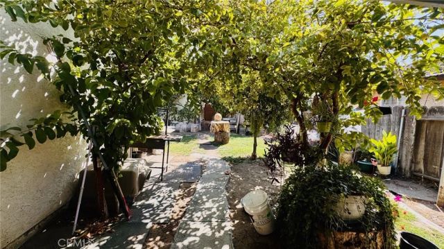 8700 Greenfield Park Drive, Bakersfield, CA 93307