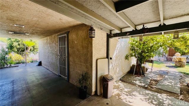 8700 Greenfield Park Drive, Bakersfield, CA 93307