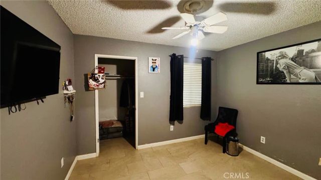 8700 Greenfield Park Drive, Bakersfield, CA 93307