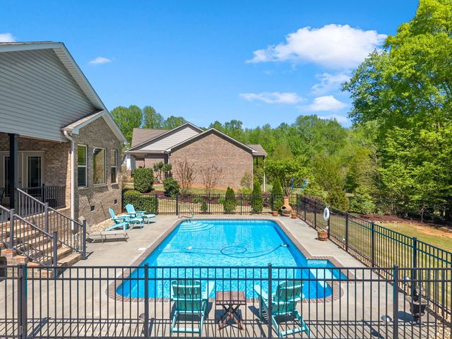 230 Floyd Meadow Drive, Inman, SC 29349