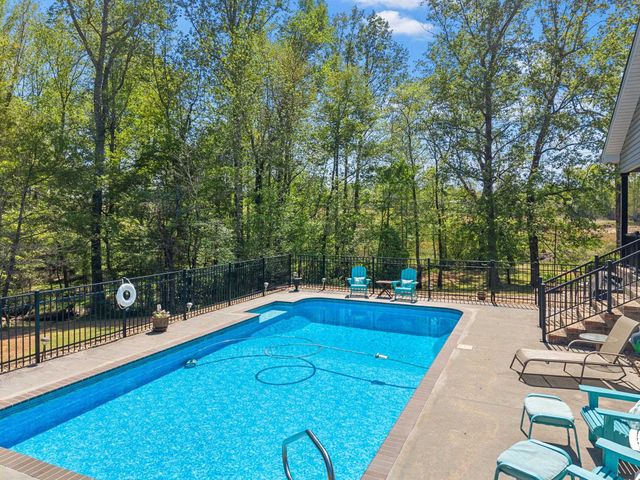230 Floyd Meadow Drive, Inman, SC 29349