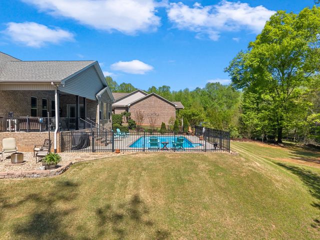 230 Floyd Meadow Drive, Inman, SC 29349