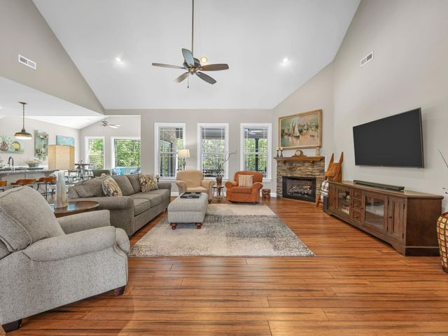 230 Floyd Meadow Drive, Inman, SC 29349