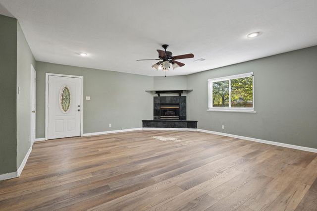 1704 W Birge Street, Sherman, TX 75092