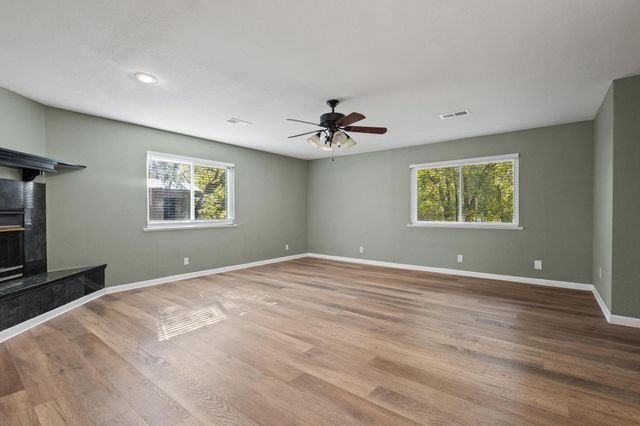 1704 W Birge Street, Sherman, TX 75092