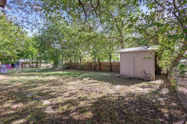 1704 W Birge Street, Sherman, TX 75092