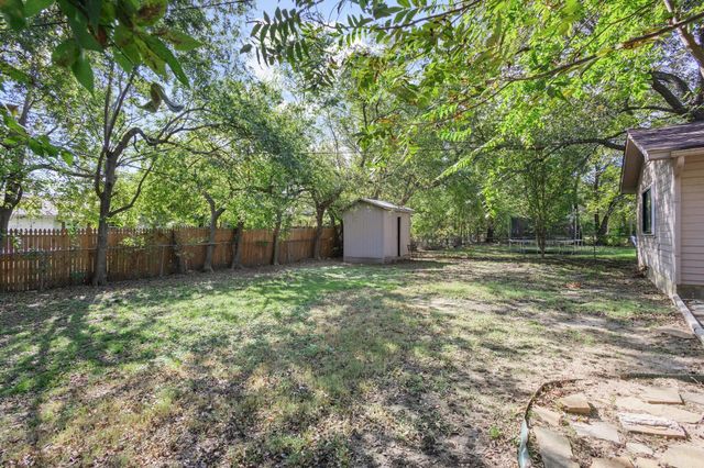 1704 W Birge Street, Sherman, TX 75092