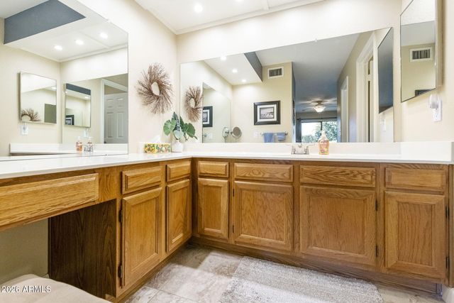 655 S SAGUARO Way, Mesa, AZ 85208