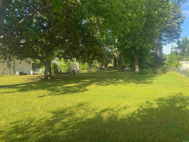 17 Colby Drive, Little Rock, AR 72206
