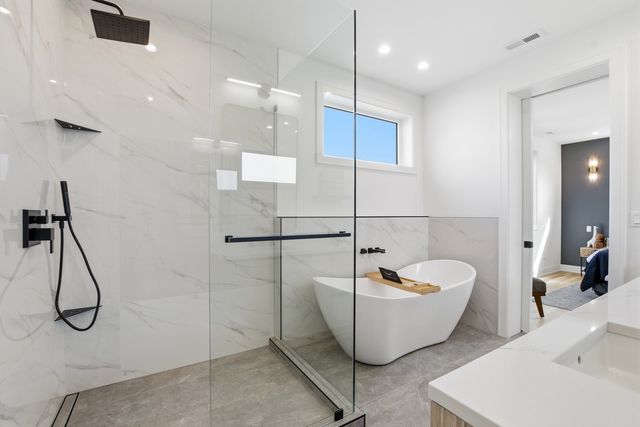 1325 N Artesian Avenue 3, Chicago, IL 60622