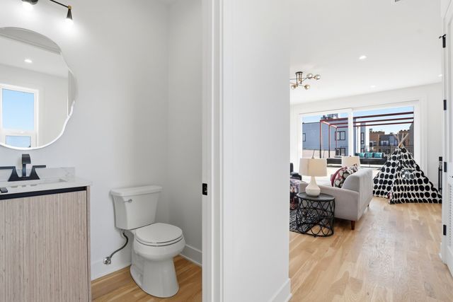 1325 N Artesian Avenue 3, Chicago, IL 60622