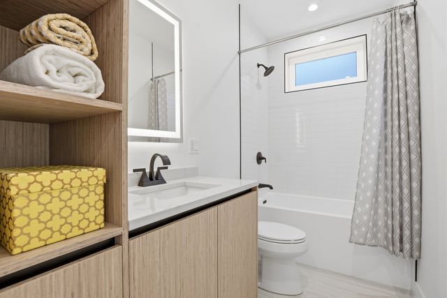 1325 N Artesian Avenue 3, Chicago, IL 60622