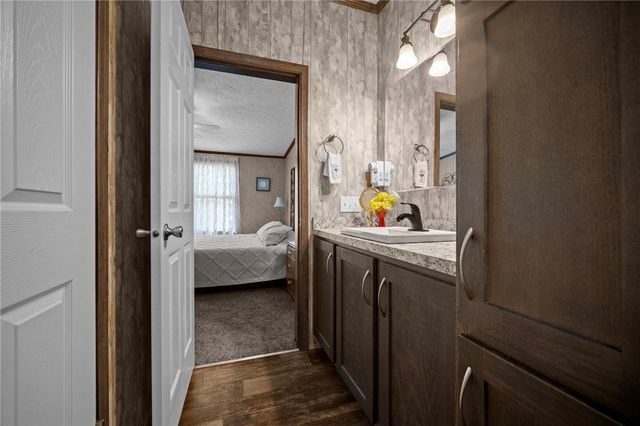 73 S Summit Rd 510, Greenville, PA 16125