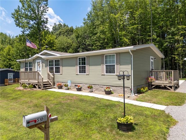 73 S Summit Rd 510, Greenville, PA 16125