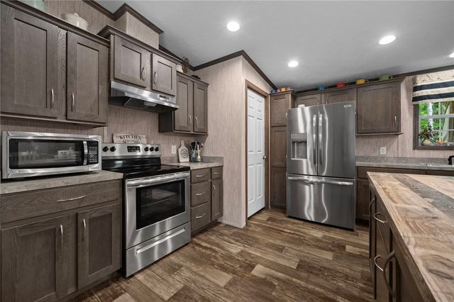 73 S Summit Rd 510, Greenville, PA 16125