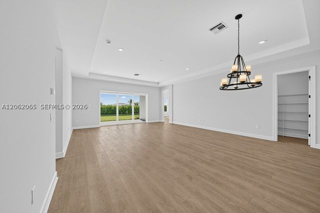 15756 Modena Street, Naples, FL 34114