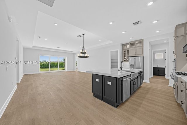 15756 Modena Street, Naples, FL 34114