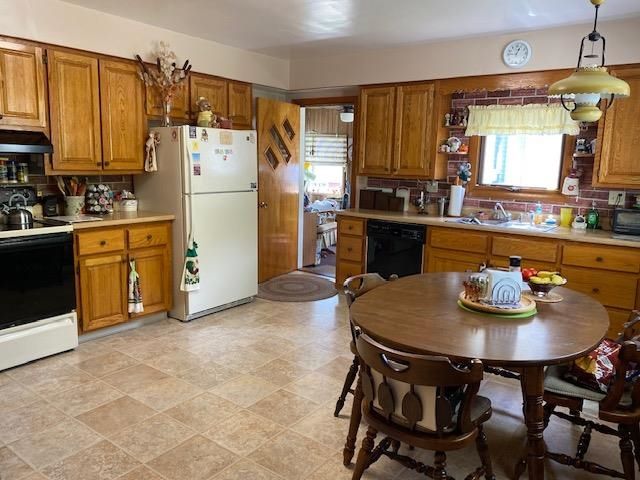 800 Fifth Avenue, Berlin, NH 03570