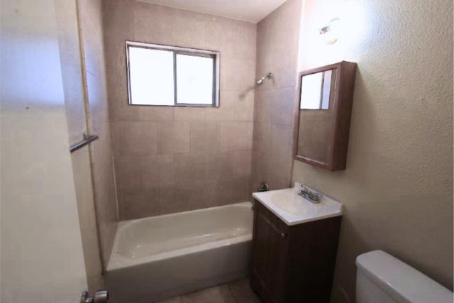 320 S Allen, Mesa, AZ 85204