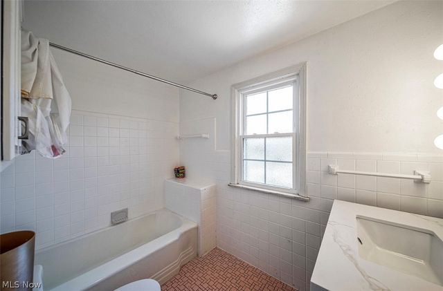 4069 Bushnell Road, University Heights, OH 44118